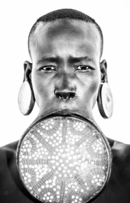Mursi tribe, Lip Plate Frontal – Ethiopia