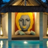 9 Art Stopping-ly Good Holiday Homes, and How to Get the Look