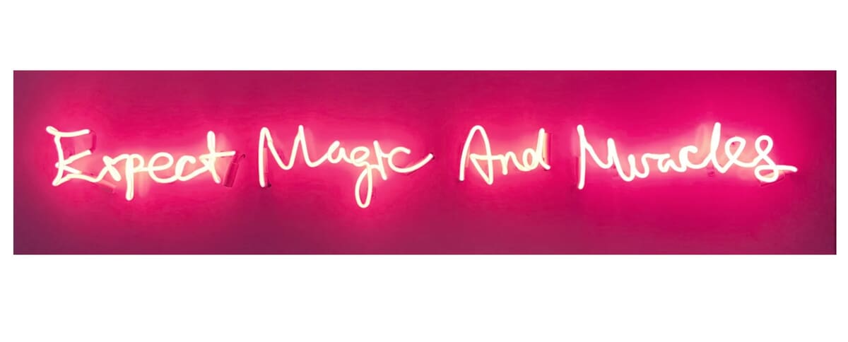 Expect Magic And Miracles par Lauren Baker | Acheter de l'art en ligne ...