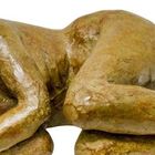 Jeune fille allongée (repos)