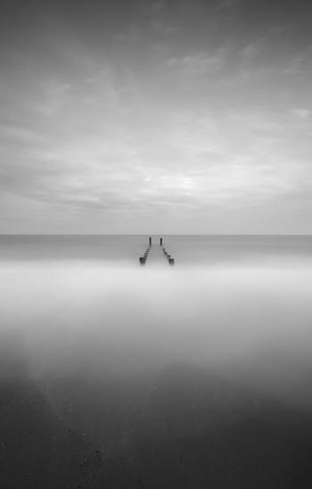 Puerta II by Geoffrey Ansel Agrons