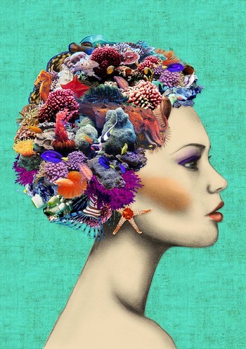 Ocean Girl Large von Ellie Vandoorne