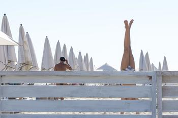 Spontaneous Handstand von Kimberly Poppe