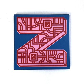 Pink z on light blue von VISUALIZED