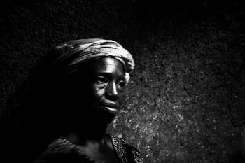 La femme au turban by Lise Hébuterne