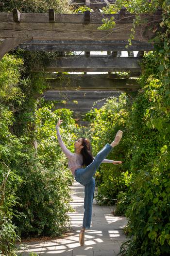 Dancer in London #6 by Cody Choi