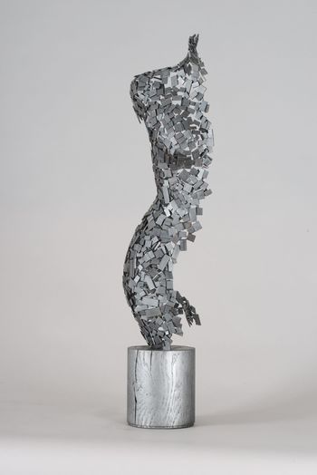 La dame blanche by Nicolas Desbons