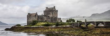 Highlander's castle by David Law