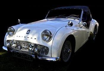 Triumph tr3 blanche by F. LORIEN