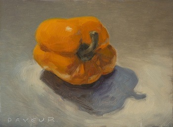 poivron orange sur fond gris clair par Olivier Payeur