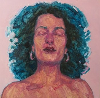Portrait de femme en bleu sur fond rose par Olivier Payeur