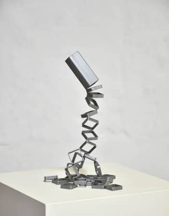 Steel sections par Yannick Bouillault