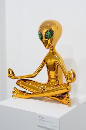 Meditating $$$ von Olga Lomaka