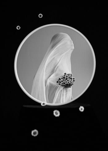 Isolation of Being - I par Xidong Luo