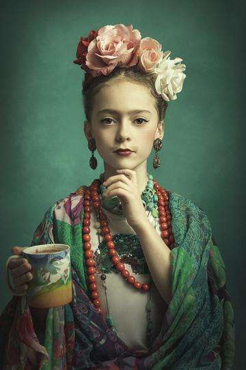 Mathilde Oscar : Portraits anachroniques et amazones charismatiques