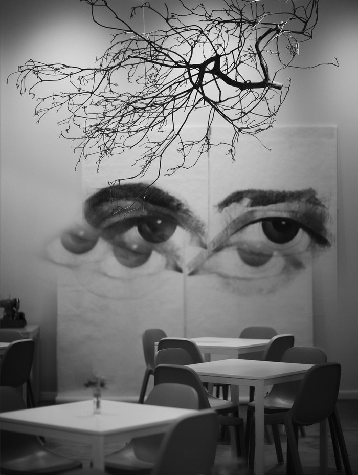 Abre Los Ojos III von Geoffrey Ansel Agrons