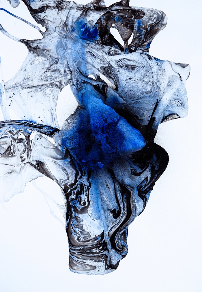 Alive Series V par Fintan Whelan