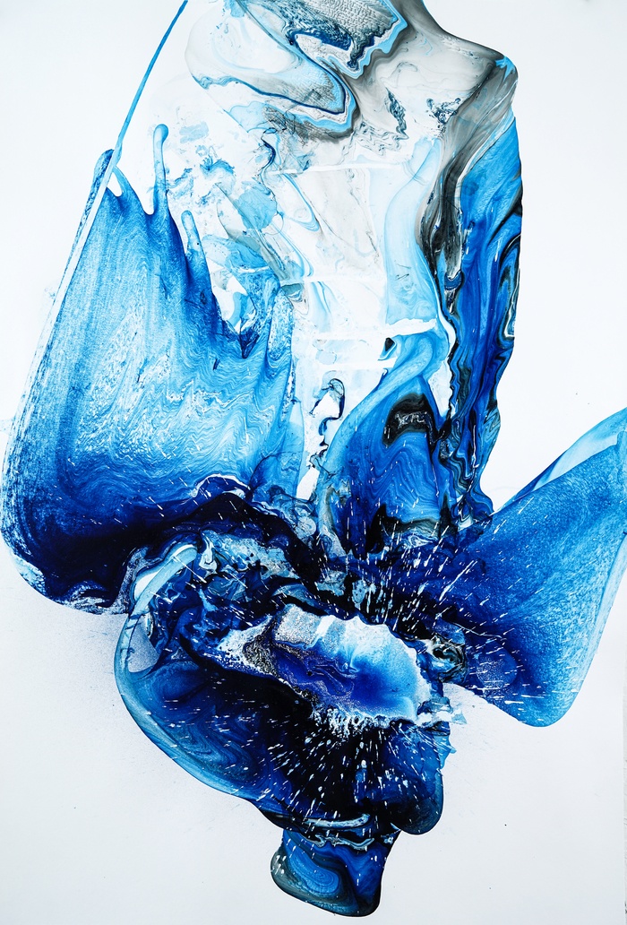 Shine Through Blue III par Fintan Whelan