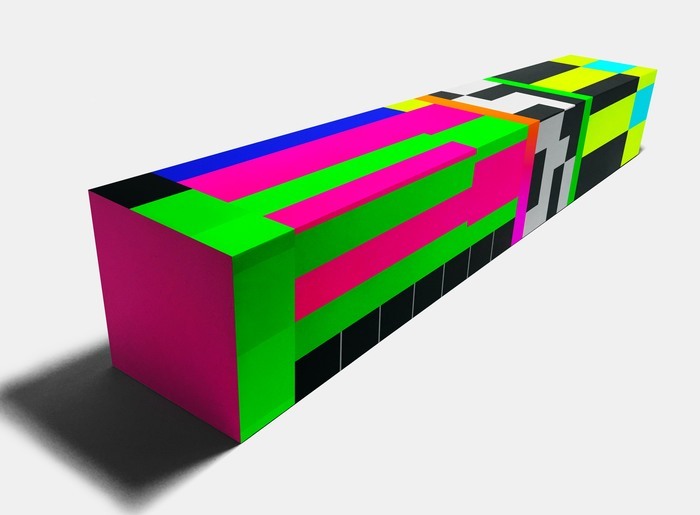 Electronic bar by Luis Esquivel