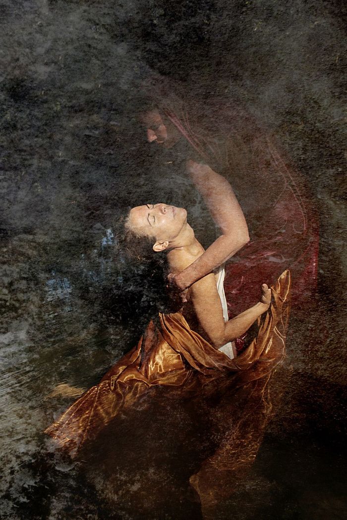 Lux umbra dei par Thalie B. Vernet