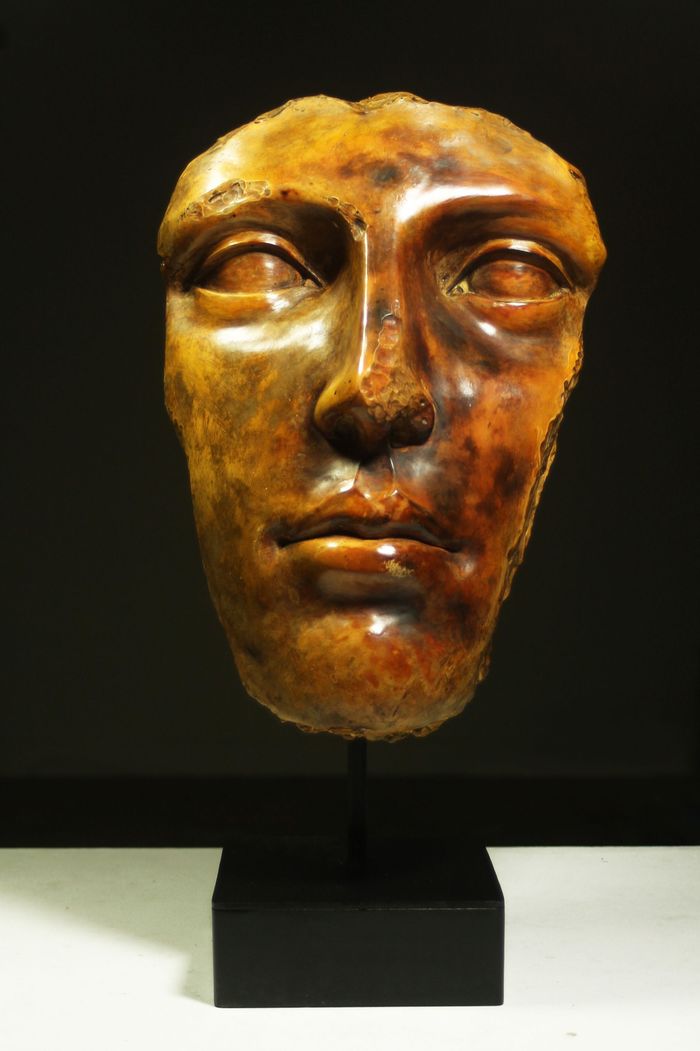 Visage grec, fragment patiné by Meyv