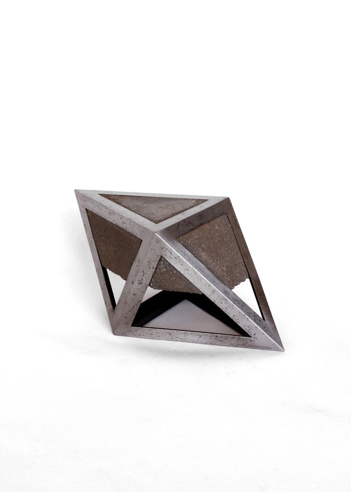 Gravité by Marie Guerrier