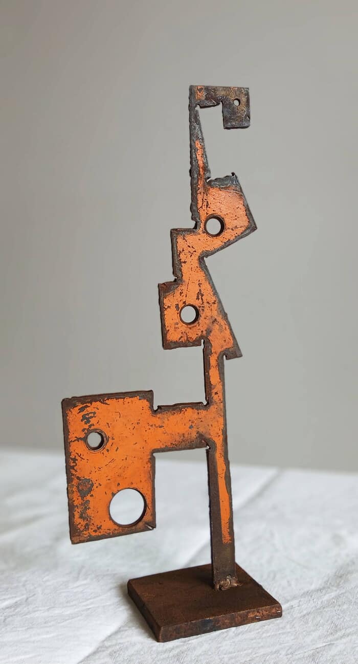 Alien Totem by Jérôme Poumès