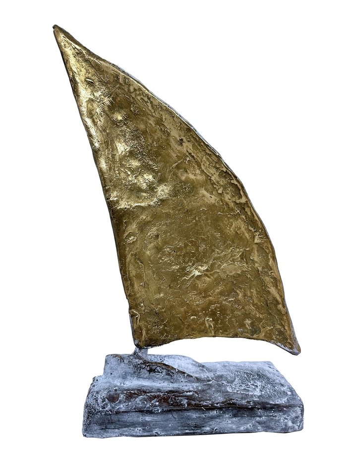 The little sailboat white and gold... (SAILING SPIRIT 2016) par OLIVIER MESSAS