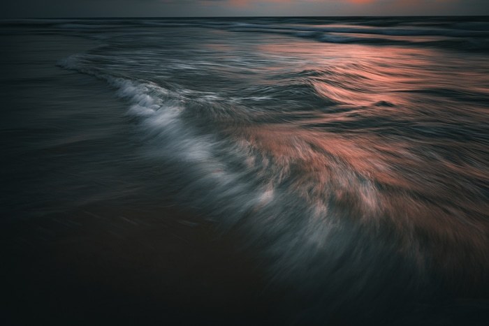 The Uniqueness of Waves XLIX par Tal Paz-Fridman