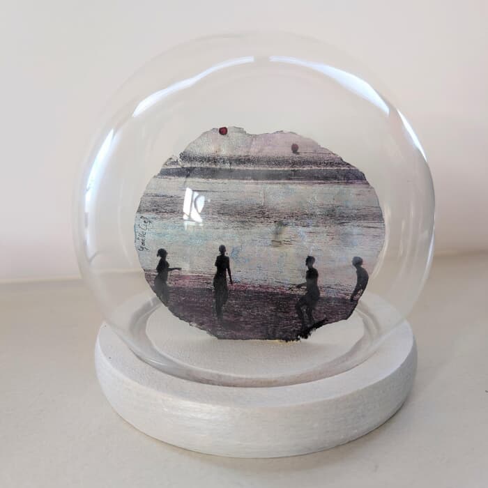 Sans titre (série Placuna placenta) by Gaëlle Cueff