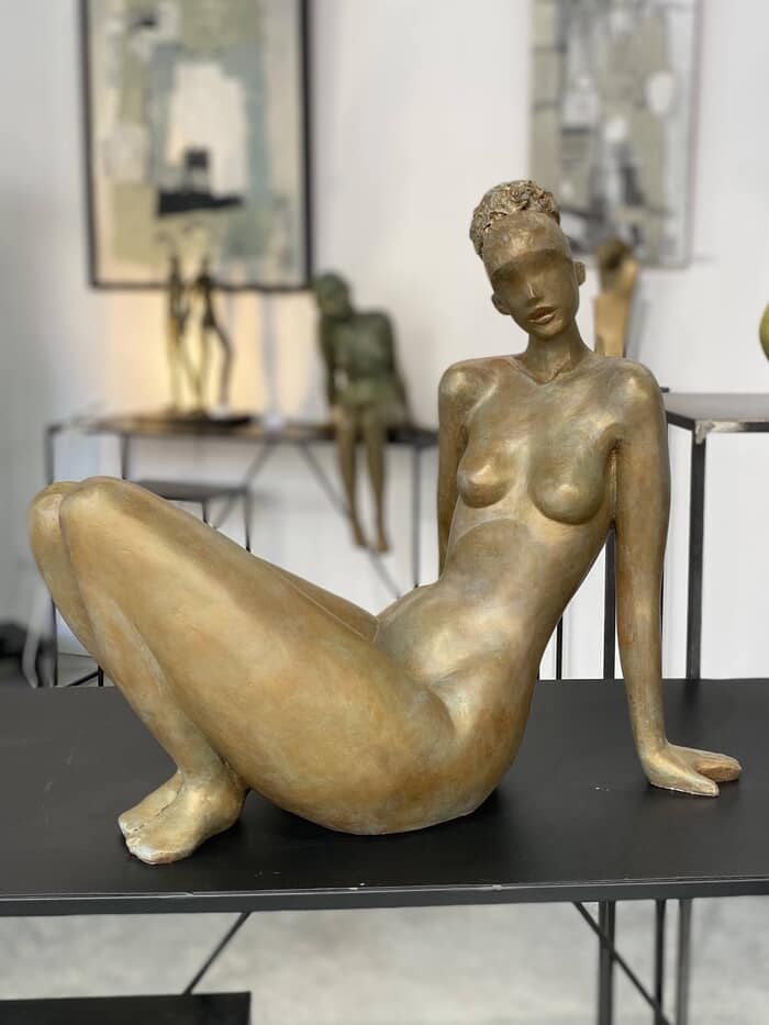 Maï Line by Anh Diù