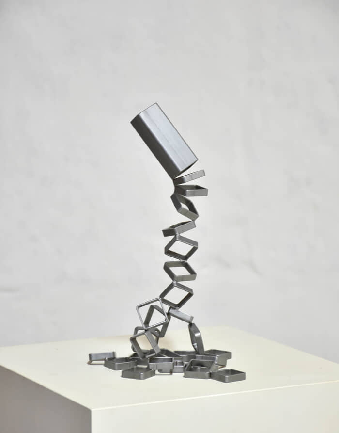 Steel sections par Yannick Bouillault