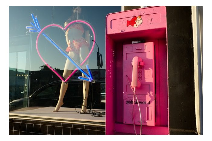 9802 • Hollywood, California von Carl Corey