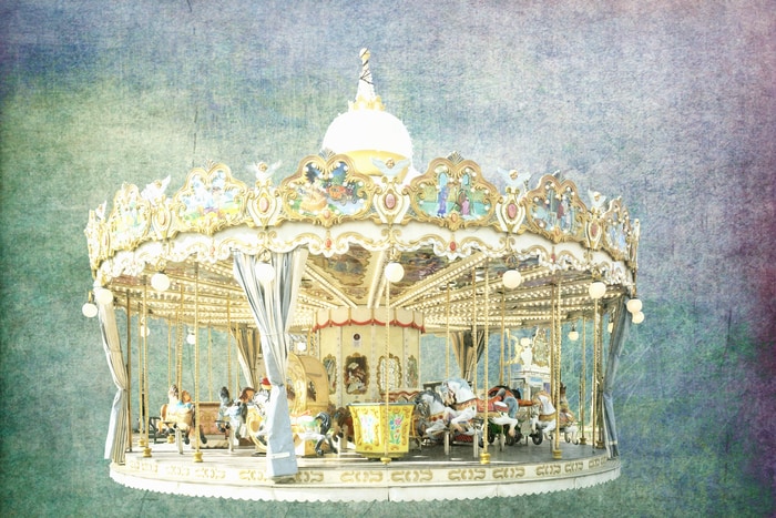 Le manege enchanté par Hélène Vallas