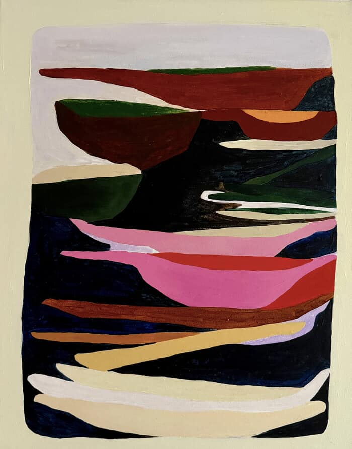 Plates everywhere by Leila Lallali