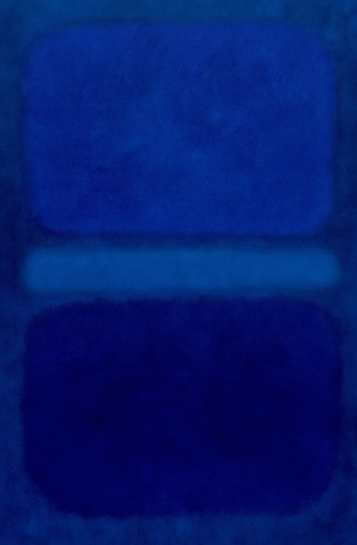 Shades of Blue von Nataliia Sydorova