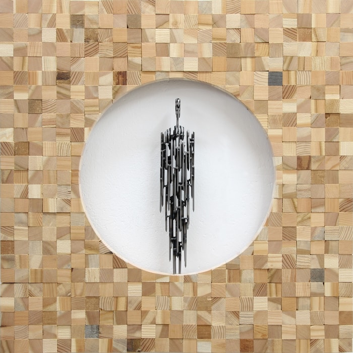 Human nails WALL V von Manfred Hellweger