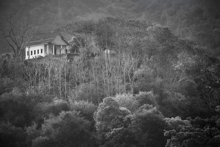 Wat Chomphet (Laos) by Geoffrey Ansel Agrons