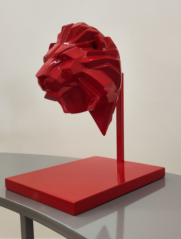 Tête de lion (rouge, noir ou or) by Diadji Diop