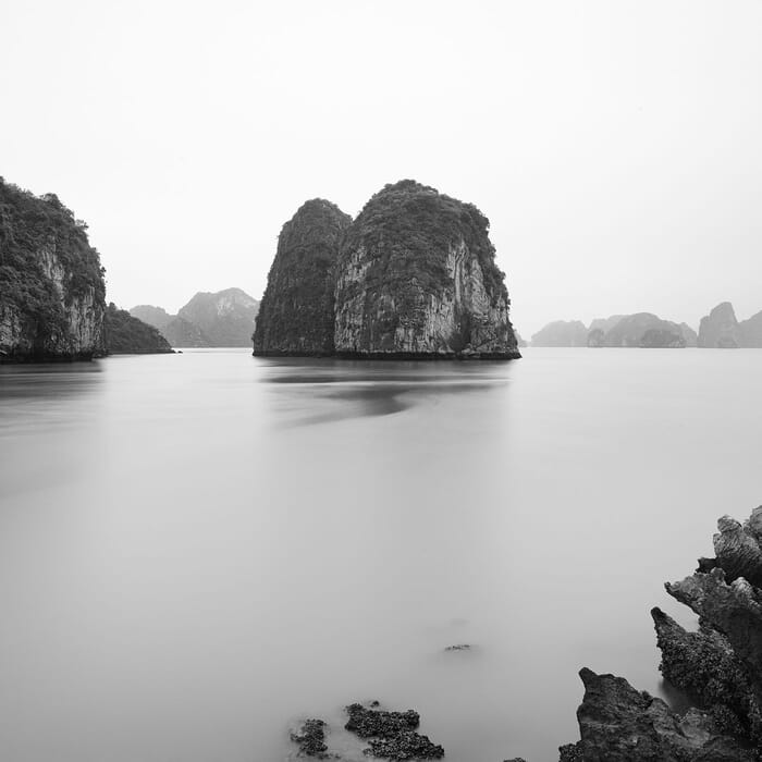 Karsts III, Ha Long Bay, Vietnam von Geoffrey Ansel Agrons