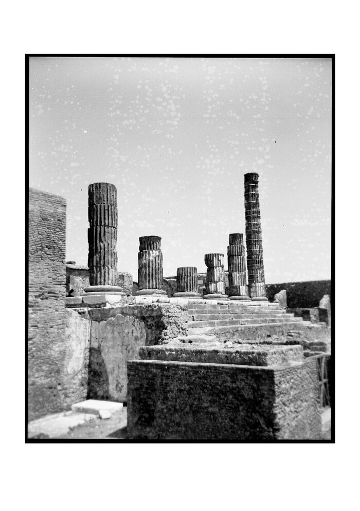 Temple of Jupiter 2. Pompeii. 2026. von Ian Hoskin