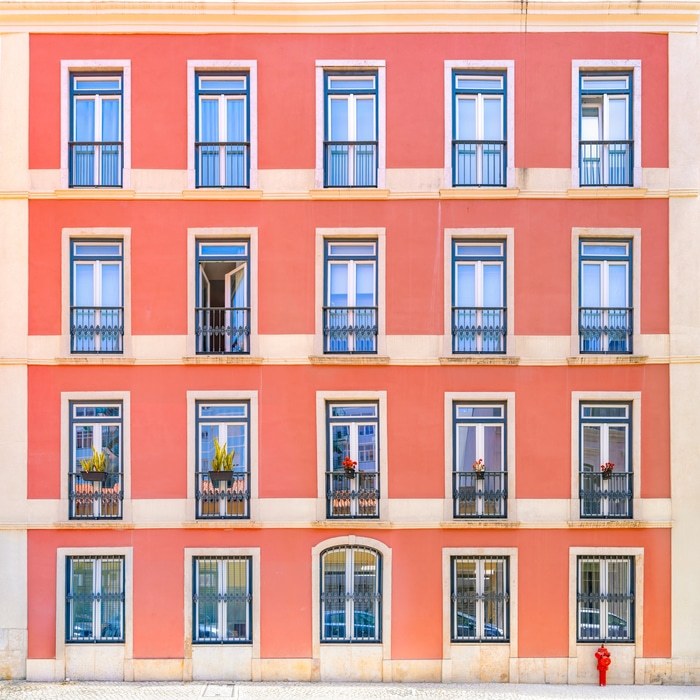 Lisbon - Order & Charm von Paul Brouns