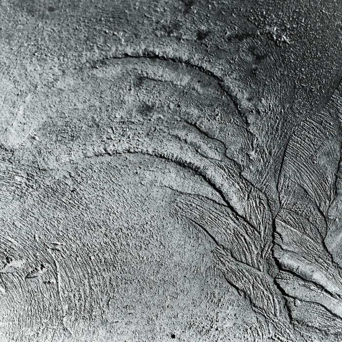 10BW Concrete Wave: alchemy / grounding and elevation by Bruno Houdayer