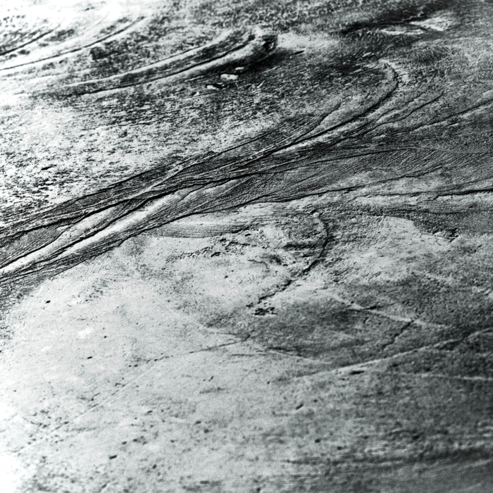 12BW Concrete Wave: alchemy / grounding and elevation by Bruno Houdayer